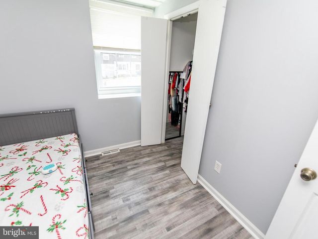 1852 VILLAGE GREEN DR #E-122, Landover, MD 20785