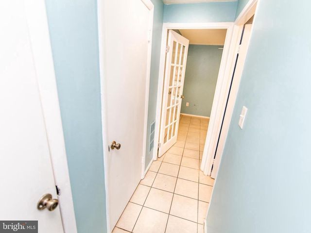 1852 VILLAGE GREEN DR #E-122, Landover, MD 20785