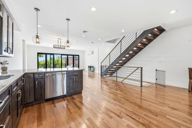 107 MOUNTAIN RD, Jc, Heights, NJ 07307