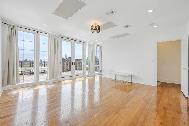 107 MOUNTAIN RD, Jc, Heights, NJ 07307
