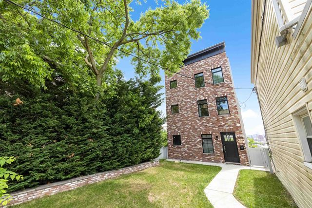 107 MOUNTAIN RD, Jc, Heights, NJ 07307