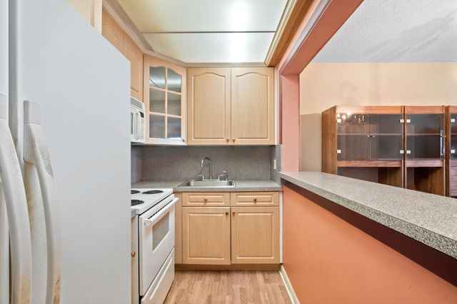 1520 Mckinley Street 215e, Hollywood, FL 33020