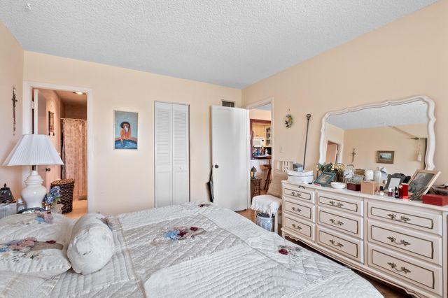 1520 Mckinley Street 215e, Hollywood, FL 33020