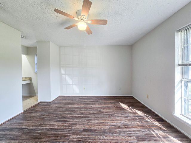 12645 Lake Conroe Hills Drive, Willis, TX 77318