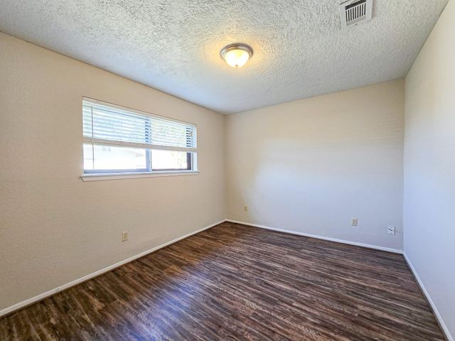 12645 Lake Conroe Hills Drive, Willis, TX 77318