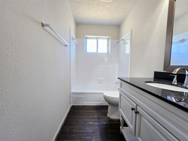 12645 Lake Conroe Hills Drive, Willis, TX 77318