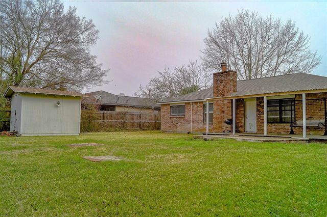 12645 Lake Conroe Hills Drive, Willis, TX 77318