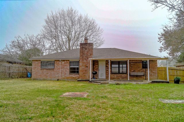 12645 Lake Conroe Hills Drive, Willis, TX 77318