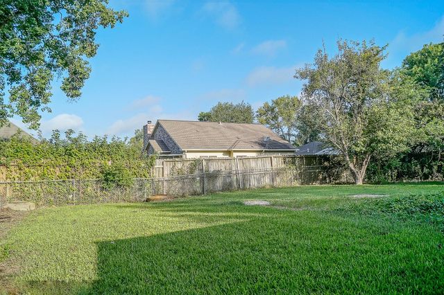 12645 Lake Conroe Hills Drive, Willis, TX 77318