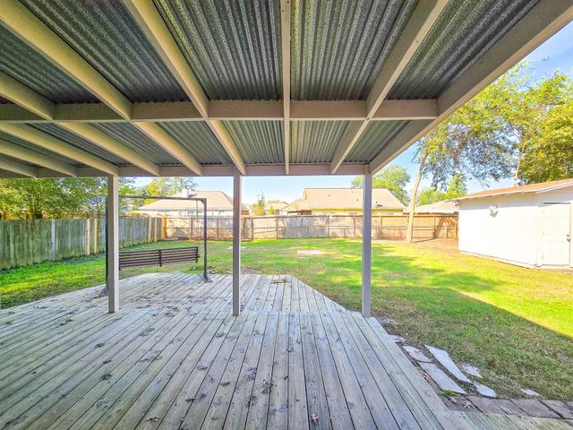 12645 Lake Conroe Hills Drive, Willis, TX 77318