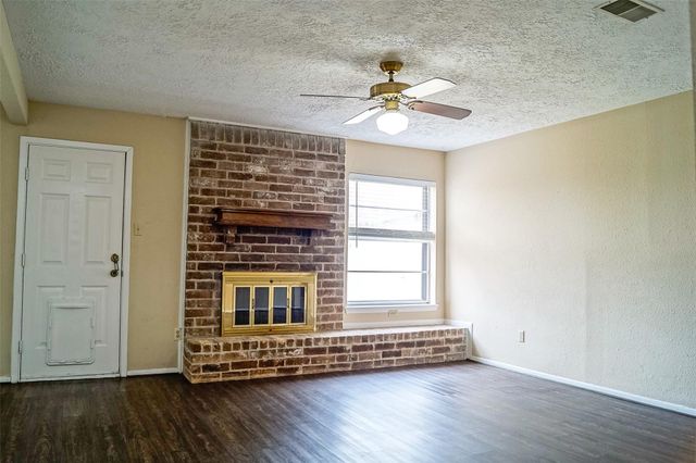 12645 Lake Conroe Hills Drive, Willis, TX 77318