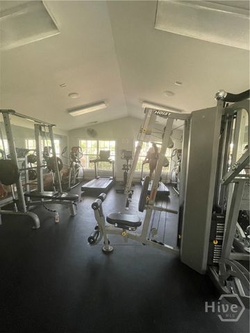 6 Timber Crest Court, Savannah, GA 31407