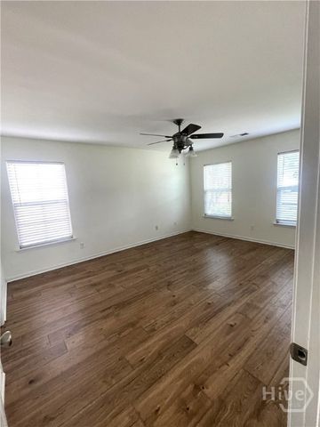 6 Timber Crest Court, Savannah, GA 31407