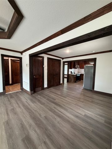 401 E Miller Road, Garland, TX 75041