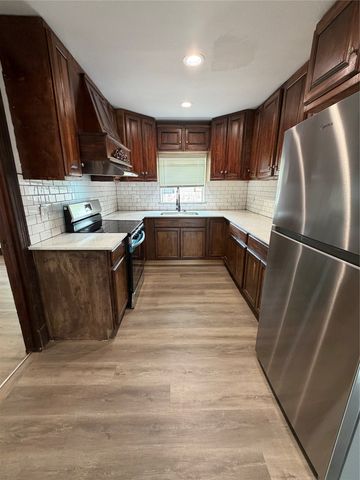 401 E Miller Road, Garland, TX 75041