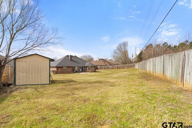 1721 Sapphire Cay, Whitehouse, TX 75791