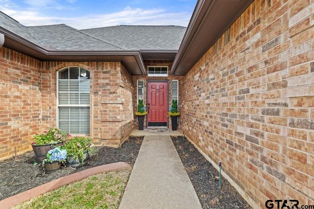 1721 Sapphire Cay, Whitehouse, TX 75791