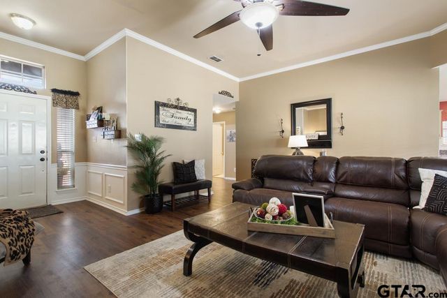 1721 Sapphire Cay, Whitehouse, TX 75791