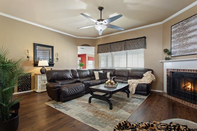 1721 Sapphire Cay, Whitehouse, TX 75791