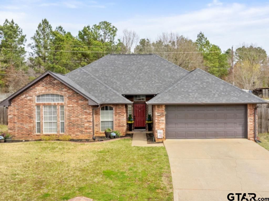 1721 Sapphire Cay, Whitehouse, TX 75791