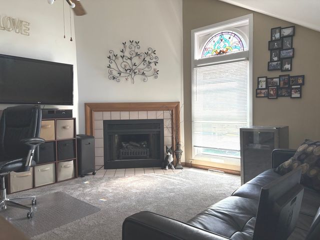 1349 Queensgreen Circle, Naperville, IL 60563