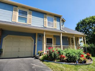 1349 Queensgreen Circle, Naperville, IL 60563