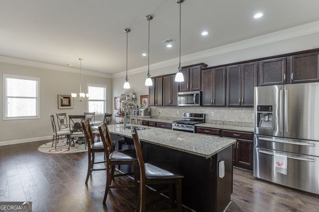 331 Hemlock Court, Hoschton, GA 30548