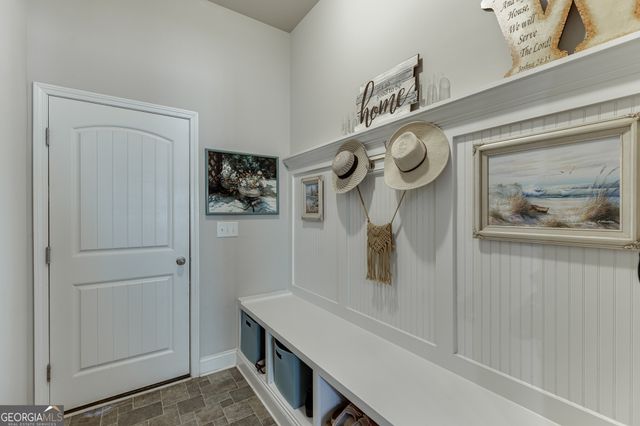 331 Hemlock Court, Hoschton, GA 30548