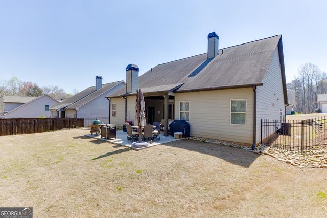 331 Hemlock Court, Hoschton, GA 30548