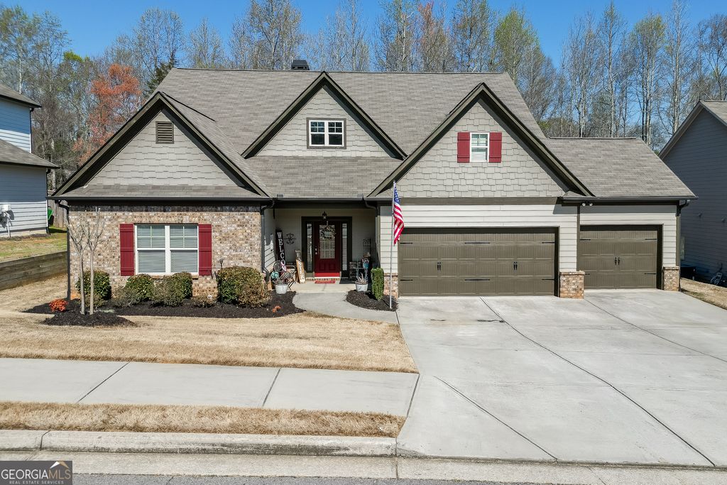 331 Hemlock Court, Hoschton, GA 30548