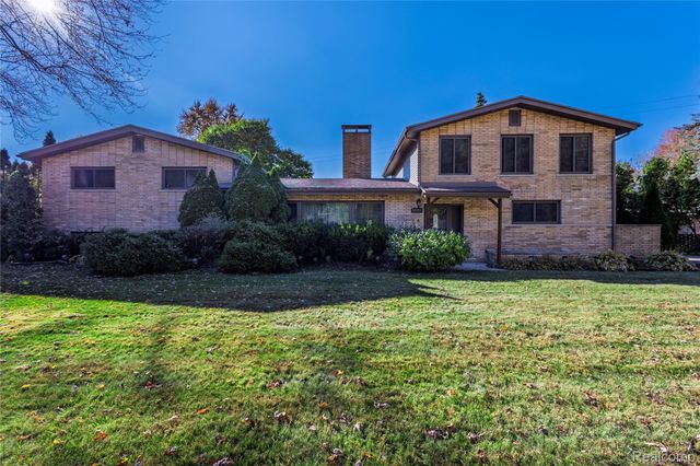 35163 Dumbarton Street, Harrison Charter Township, MI 48045