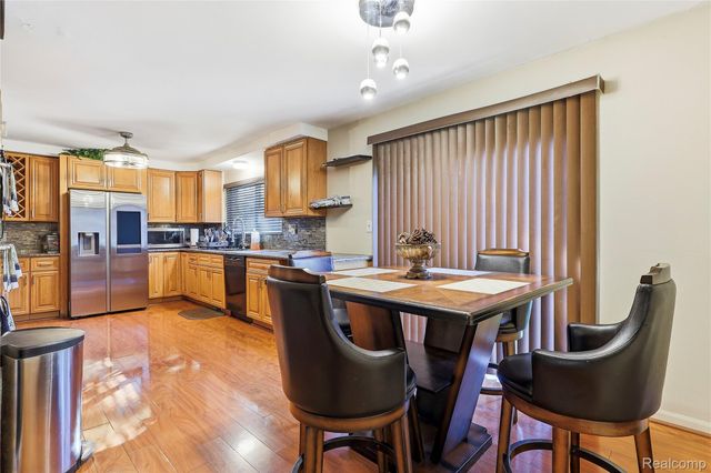 35163 Dumbarton Street, Harrison Charter Township, MI 48045