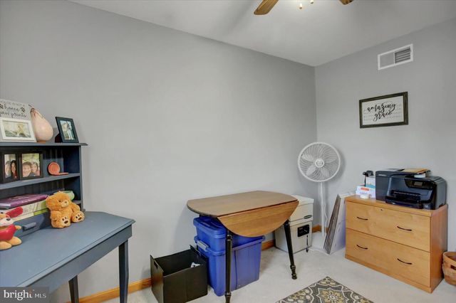 10482 MAPLETON RD, Shippensburg, PA 17257