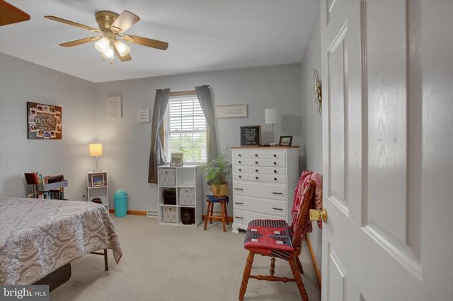 10482 MAPLETON RD, Shippensburg, PA 17257