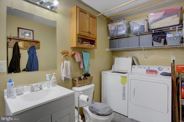 10482 MAPLETON RD, Shippensburg, PA 17257