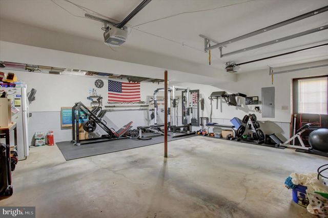 10482 MAPLETON RD, Shippensburg, PA 17257