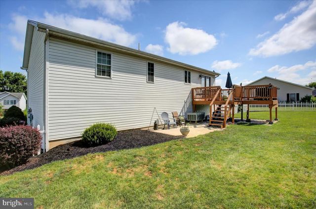 10482 MAPLETON RD, Shippensburg, PA 17257