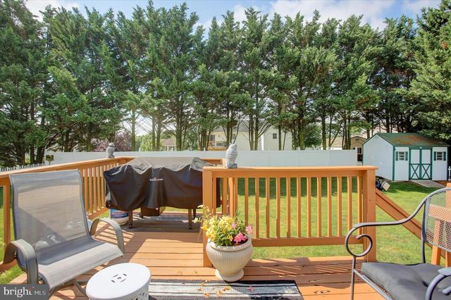 10482 MAPLETON RD, Shippensburg, PA 17257