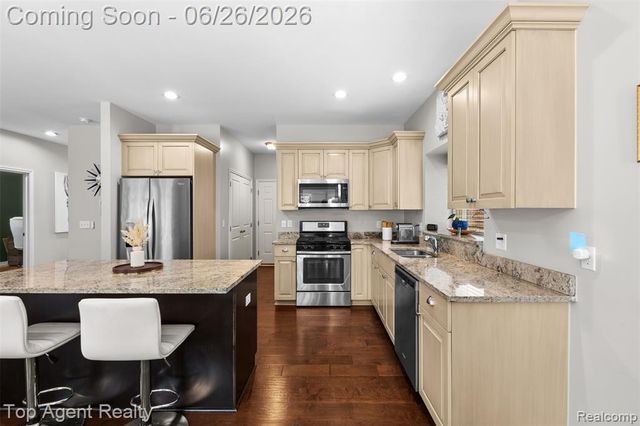 13826 Grandeur Avenue, Utica, MI 48315