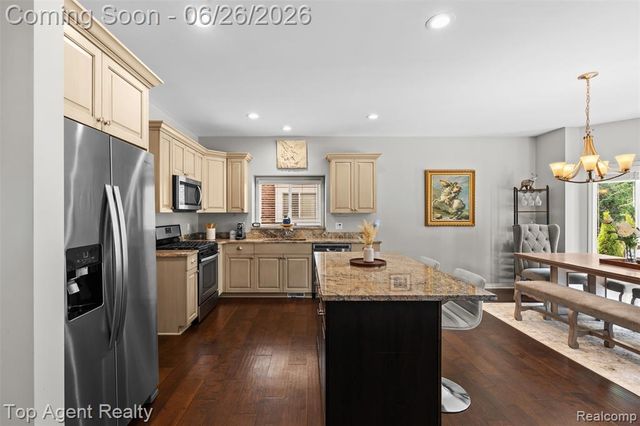 13826 Grandeur Avenue, Utica, MI 48315
