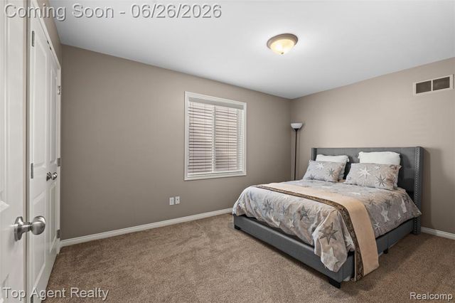 13826 Grandeur Avenue, Utica, MI 48315