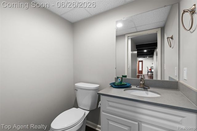 13826 Grandeur Avenue, Utica, MI 48315