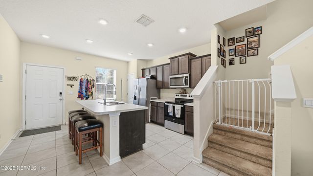 2848 BLACK BUCK Circle, Jacksonville, FL 32225