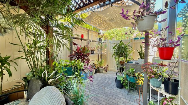 14601 Del Playa, Panorama City, CA 91402