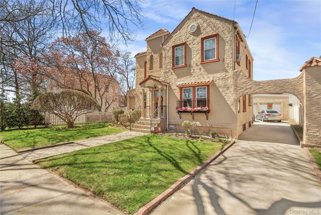 8258 235th Street, Queens Village, NY 11427