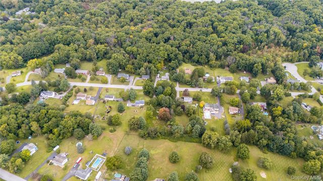 21 Elizabeth Drive, Hopewell Junction, NY 12533