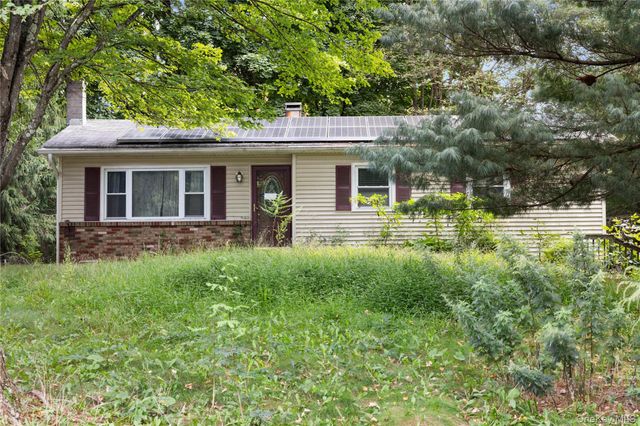 21 Elizabeth Drive, Hopewell Junction, NY 12533