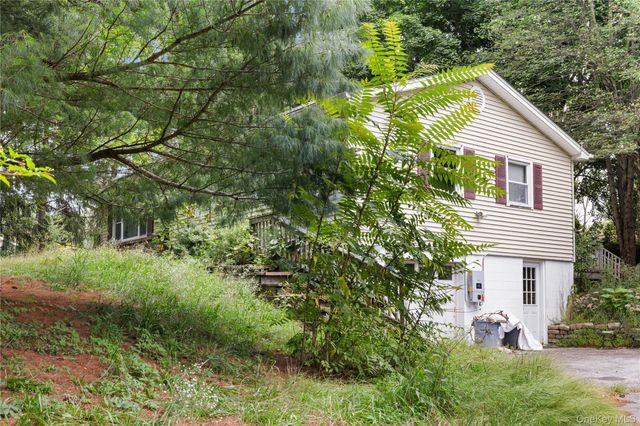 21 Elizabeth Drive, Hopewell Junction, NY 12533