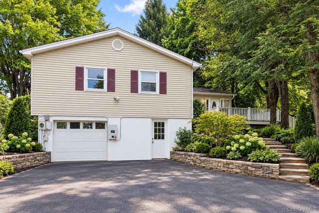 21 Elizabeth Drive, Hopewell Junction, NY 12533