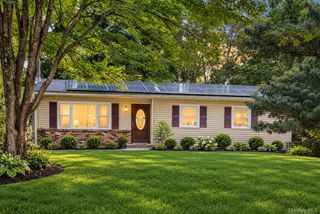 21 Elizabeth Drive, Hopewell Junction, NY 12533